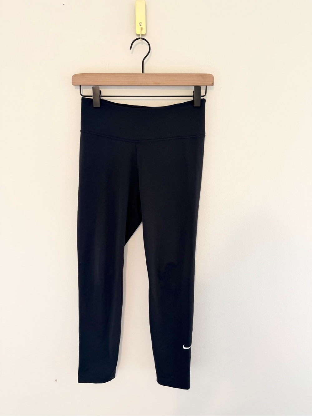 Nike Dri-FIT Black High Rise Leggings Size Small